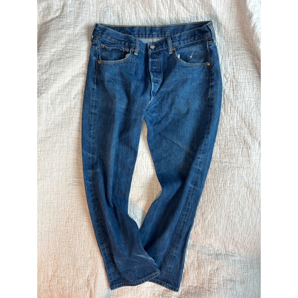 Levis 501 Original Fit Jeans Medium Wash Button Fly Denim 35x30 Mens